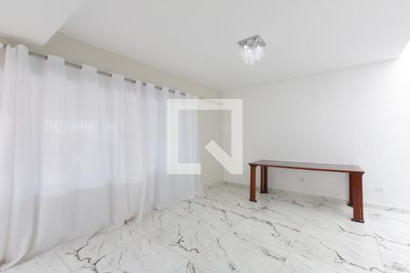 Sala de casa para alugar com 2 quartos, 80m² em Parada Xv de Novembro, São Paulo