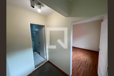 Casa para alugar com 3 quartos, 260m² em Vila Cordeiro, São Paulo