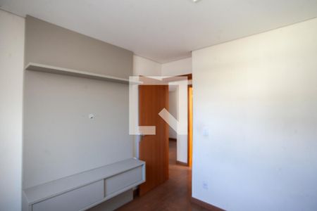Quarto 1 de apartamento à venda com 2 quartos, 44m² em São João Batista, Belo Horizonte