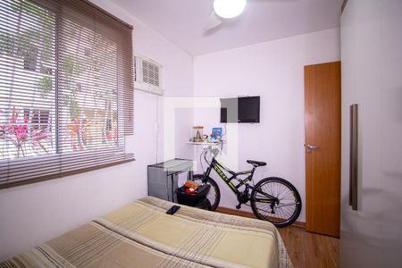 Quarto 2 de apartamento para alugar com 2 quartos, 48m² em Maria Paula, São Gonçalo