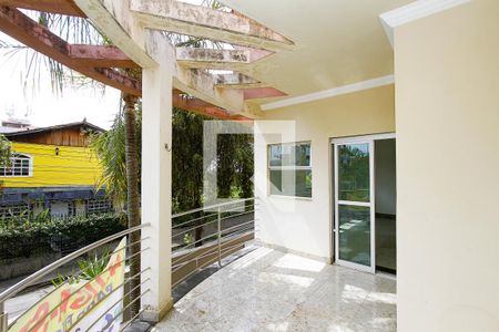 Varanda da Sala/Cozinha de casa para alugar com 5 quartos, 150m² em Alto Caiçaras, Belo Horizonte