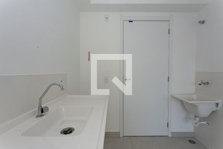 Sala/Cozinha de apartamento para alugar com 1 quarto, 27m² em Penha de França, São Paulo