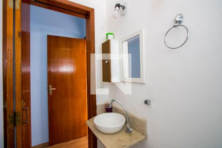 Banheiro Social de casa para alugar com 1 quarto, 52m² em Vila Linda, Santo André