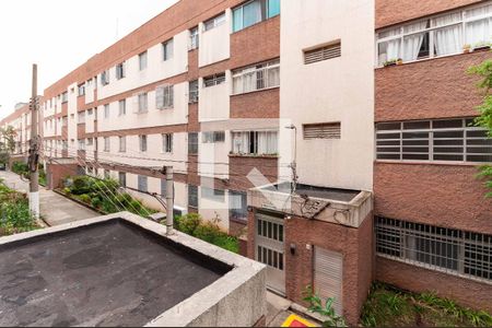 Vista de apartamento à venda com 2 quartos, 65m² em Lapa de Baixo, São Paulo