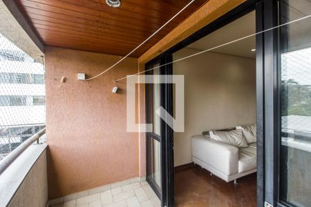 Varanda de apartamento para alugar com 2 quartos, 86m² em Empresarial 18 do Forte, Barueri