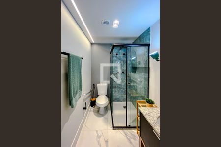 Banheiro de kitnet/studio para alugar com 1 quarto, 29m² em Jardim Aurelia, São Paulo