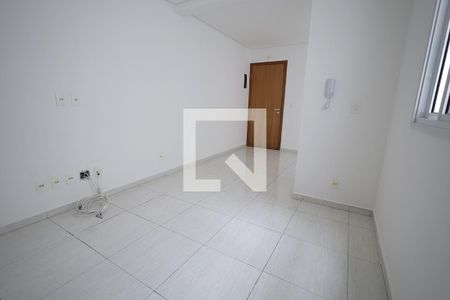 Sala de apartamento para alugar com 2 quartos, 54m² em Vila Humaita, Santo André