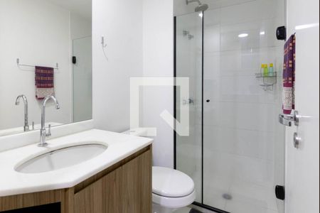 Banheiro Social de kitnet/studio para alugar com 1 quarto, 27m² em República, São Paulo