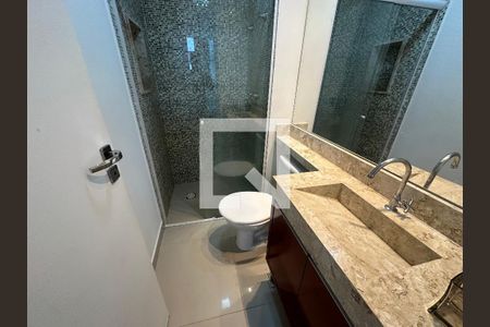 Banheiro de apartamento para alugar com 1 quarto, 26m² em Bethaville I, Barueri