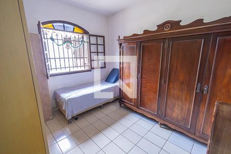 quarto 2 de casa à venda com 4 quartos, 1500m² em Venda Nova, Belo Horizonte