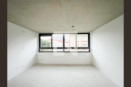 Sala/Cozinha de apartamento à venda com 2 quartos, 66m² em Vila Ipojuca, São Paulo