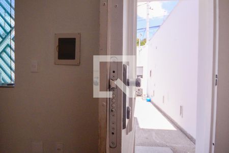 Sala - Porta Blindada  de casa à venda com 3 quartos, 160m² em Cursino, São Paulo