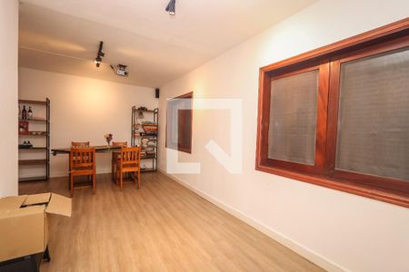 Sala de Cinema de casa à venda com 5 quartos, 350m² em Jardim Londrina, São Paulo