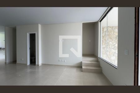 Sala de casa à venda com 3 quartos, 146m² em Estoril, Belo Horizonte