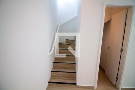 Corredor de apartamento para alugar com 1 quarto, 42m² em Campo Belo, São Paulo