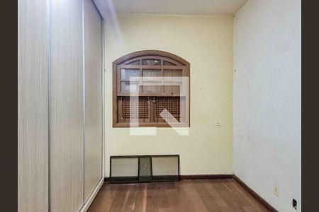 Quarto 1 de casa de condomínio à venda com 5 quartos, 197m² em Vila Pirajussara, São Paulo