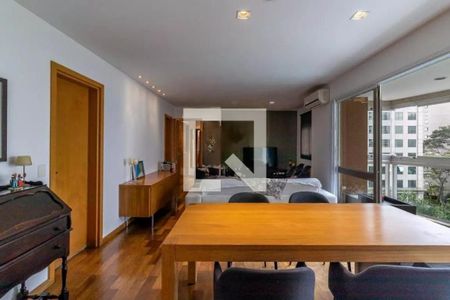 Apartamento à venda com 2 quartos, 95m² em Vila Olímpia, São Paulo