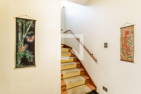 Escada de casa à venda com 3 quartos, 375m² em Vila Nova Conceição, São Paulo