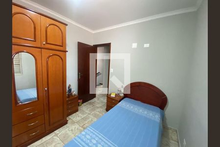 Casa à venda com 3 quartos, 254m² em Vila Palmares, São Caetano do Sul