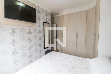 Quarto 1 de apartamento para alugar com 2 quartos, 55m² em Jardim Tupanci, Barueri