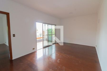 Sala de tv de casa à venda com 4 quartos, 350m² em Cidade São Francisco, São Paulo