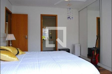 Casa de Condomínio à venda com 4 quartos, 300m² em Vila Nova Caledonia, São Paulo