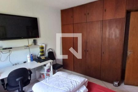 Casa à venda com 3 quartos, 200m² em Parque Boturussu, São Paulo