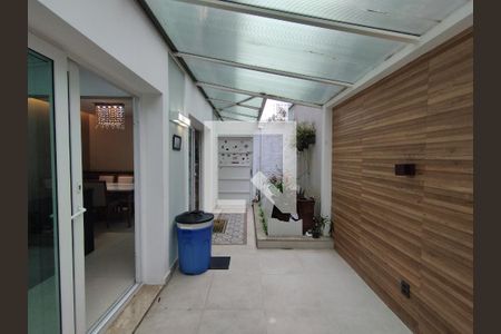 Quintal  de casa à venda com 4 quartos, 200m² em Aclimação, São Paulo