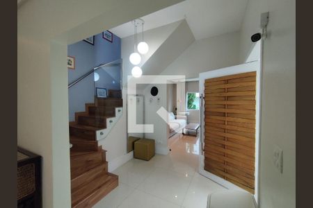 Corredor de casa à venda com 4 quartos, 200m² em Aclimação, São Paulo