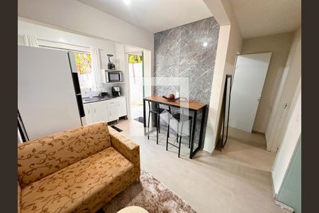 Sala de apartamento para alugar com 2 quartos, 35m² em Centro, São José