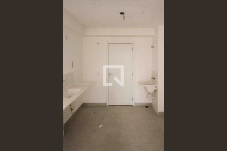 Cozinha e Área de Serviço de apartamento para alugar com 2 quartos, 35m² em Vila Graciosa, São Paulo