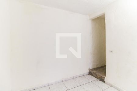 Quarto de casa para alugar com 1 quarto, 70m² em Vila Santa Ines, São Paulo