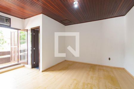 Casa à venda com 3 quartos, 163m² em São Luís, Canoas