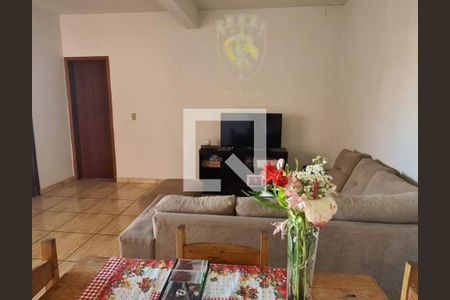 Casa à venda com 3 quartos, 190m² em Amazonas, Contagem