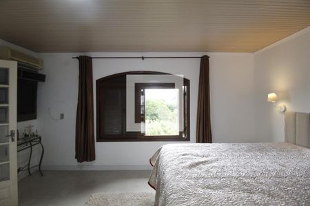 Suíte 1 de casa para alugar com 3 quartos, 210m² em Parque Santa Fé, Porto Alegre