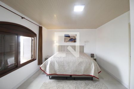 Suíte 1 de casa para alugar com 3 quartos, 210m² em Parque Santa Fé, Porto Alegre