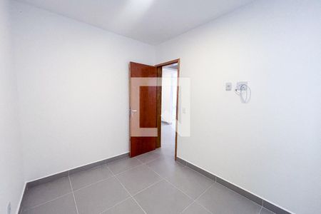 Quarto 1 de apartamento para alugar com 2 quartos, 50m² em Vila Paulo Silas, São Paulo