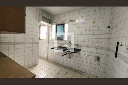 Cozinha e Área de Serviço de apartamento para alugar com 2 quartos, 56m² em Vila Formosa, Jundiaí