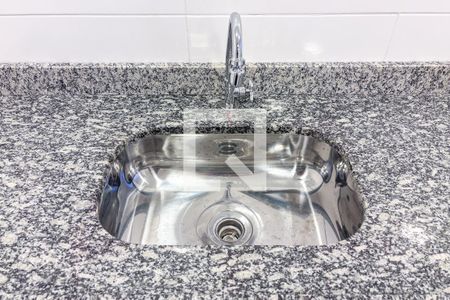 Sala/cozinha de apartamento para alugar com 1 quarto, 33m² em Vila Paulo Silas, São Paulo