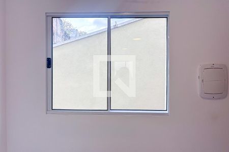 Apartamento para alugar com 2 quartos, 41m² em Vila Paulo Silas, São Paulo