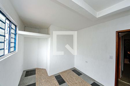 Casa para alugar com 2 quartos, 100m² em Parque Tomas Saraiva, São Paulo