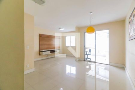 Sala de apartamento para alugar com 3 quartos, 95m² em Jardim Cláudia, São Paulo