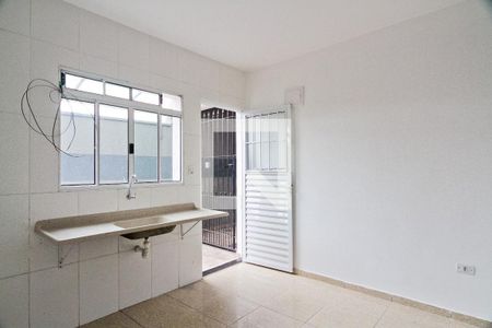 Cozinha de casa para alugar com 1 quarto, 40m² em Vila Boacava, São Paulo