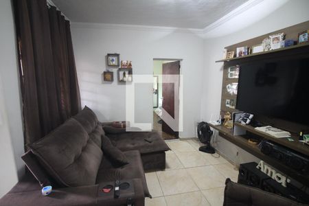 Sala  de casa à venda com 5 quartos, 120m² em Santa Maria, Belo Horizonte