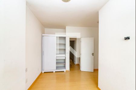 Suíte de apartamento para alugar com 3 quartos, 75m² em Alto Barroca, Belo Horizonte