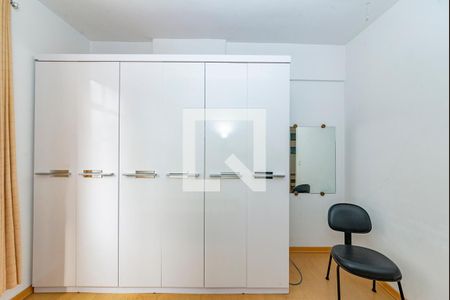 Quarto 1 de apartamento para alugar com 3 quartos, 75m² em Alto Barroca, Belo Horizonte