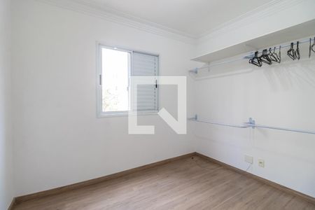 Quarto1  de apartamento para alugar com 2 quartos, 68m² em Jardim Tupanci, Barueri