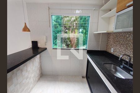 Sala/Cozinha de casa para alugar com 2 quartos, 90m² em Taquara, Rio de Janeiro