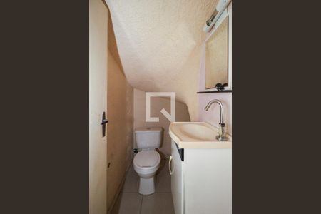 Lavabo de casa para alugar com 3 quartos, 130m² em Jardim Sao Miguel, Taboão da Serra