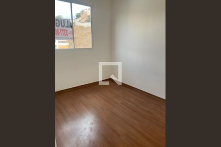 Quarto de apartamento para alugar com 2 quartos, 44m² em Buritis, Belo Horizonte